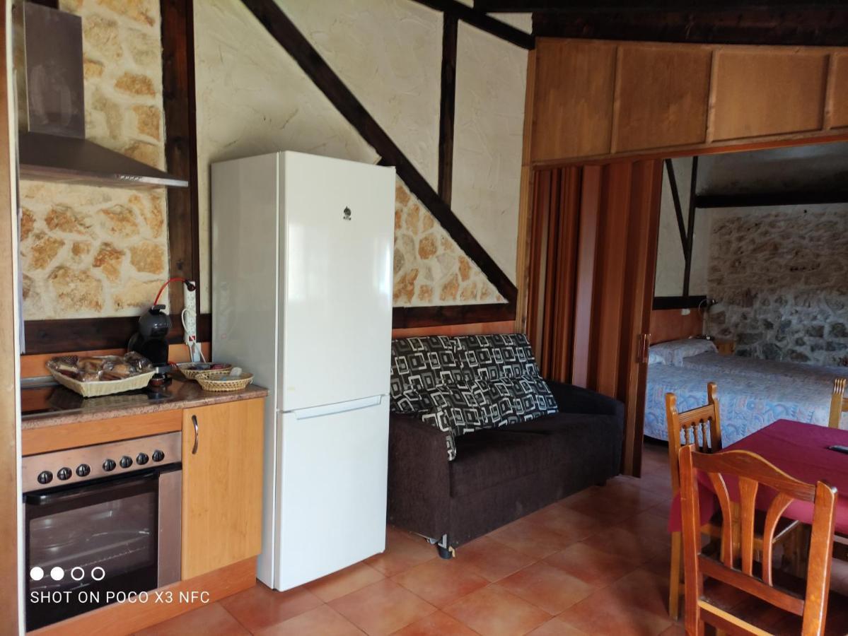 Apartamentos Turisticos Los Abuelos Montemayor de Pililla Exterior foto