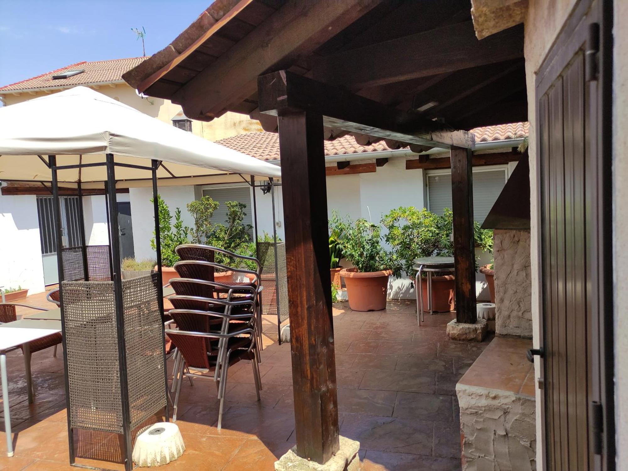 Apartamentos Turisticos Los Abuelos Montemayor de Pililla Exterior foto